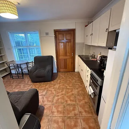 Budget 3 Bed House In Secure Parking * Tralee